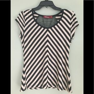 Spider web back T-shirt